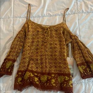 Off the shoulder printed blouse